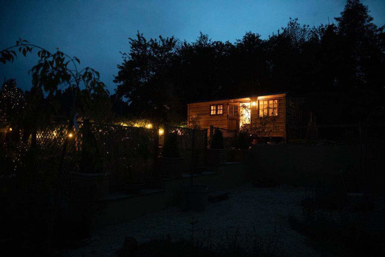 Luxury, Rural Shepherds Hut With Hot Tub Nr Bath Bristol Exteriér fotografie